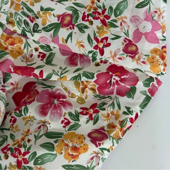 Pink Lily Vibrant Floral Off-Shoulder Blouse - Picture 9 of 11